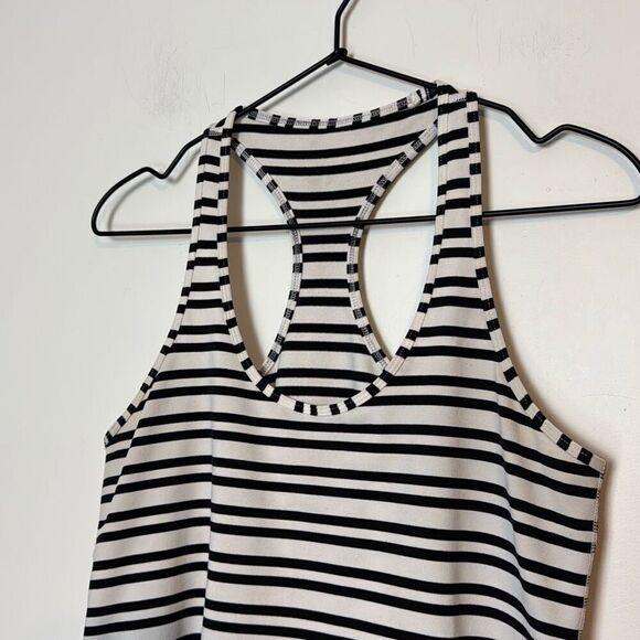 Lululemon Athletica Twin Stripe Cool Racerback CRB 12 - Picture 4 of 6